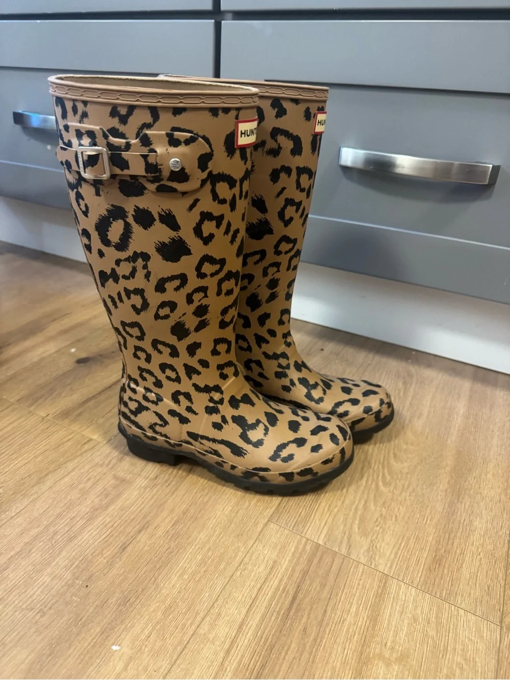 Hunter Women's Leopard-Print Tall Rain Boots - Tan & Black